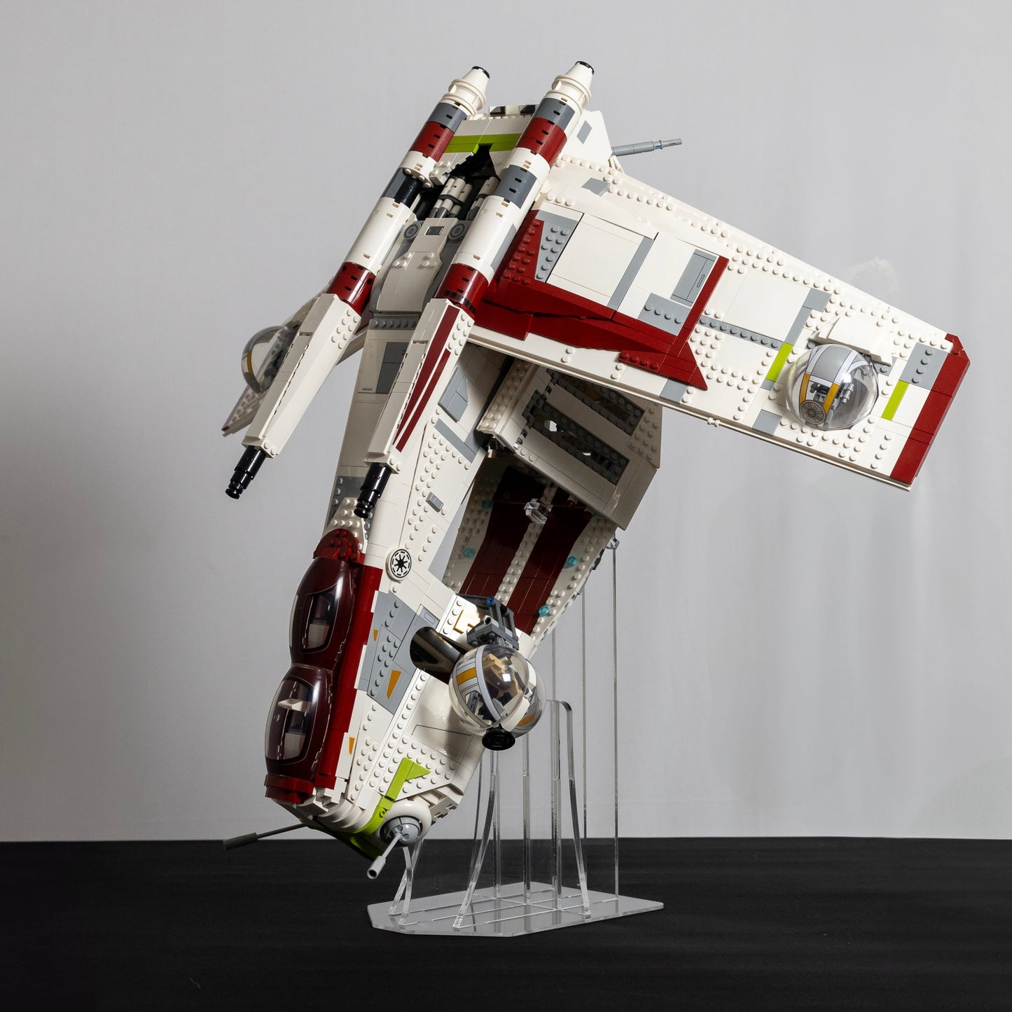 Stand UCS Gunship